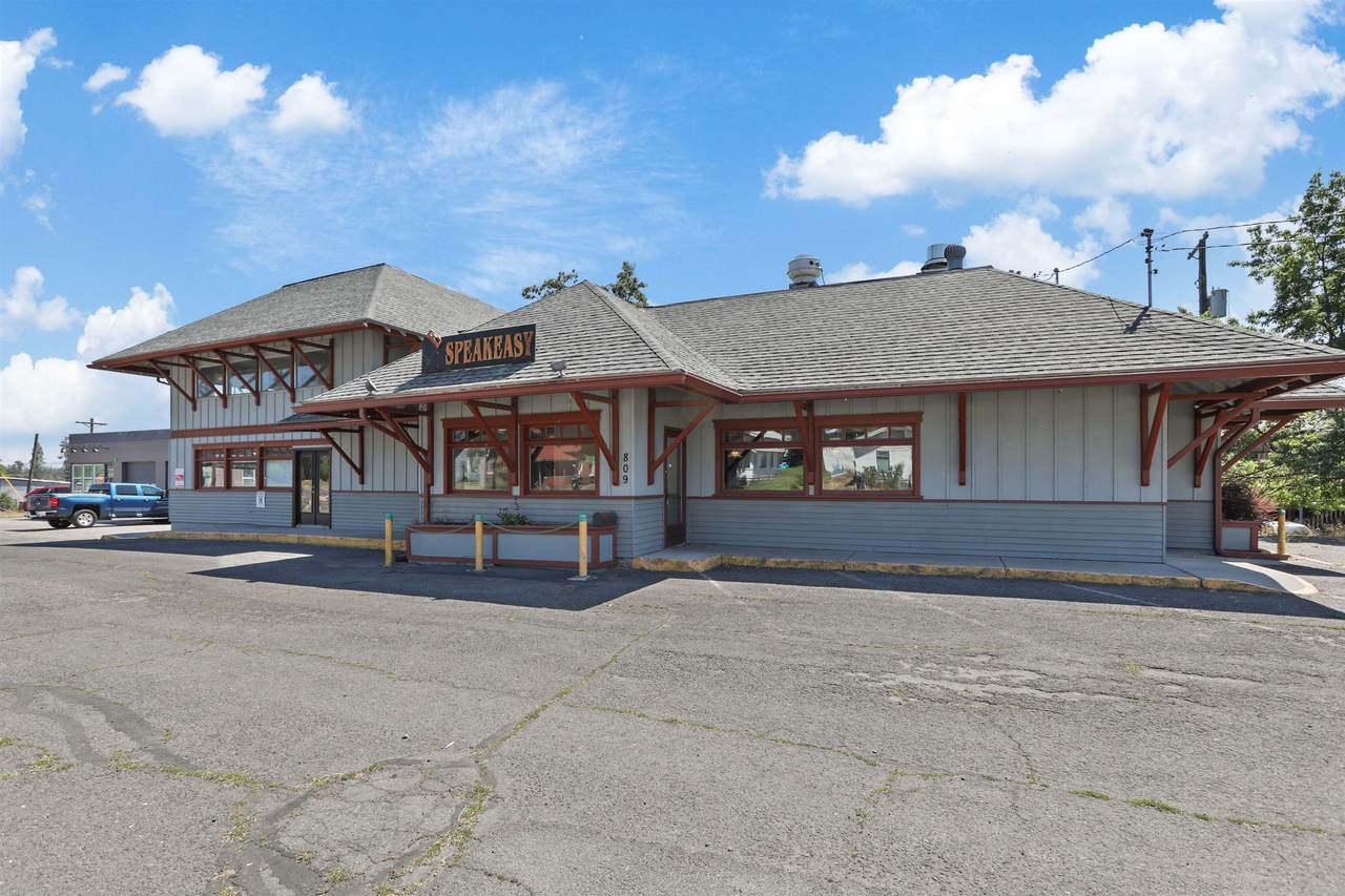 809 1st St - Photo 1