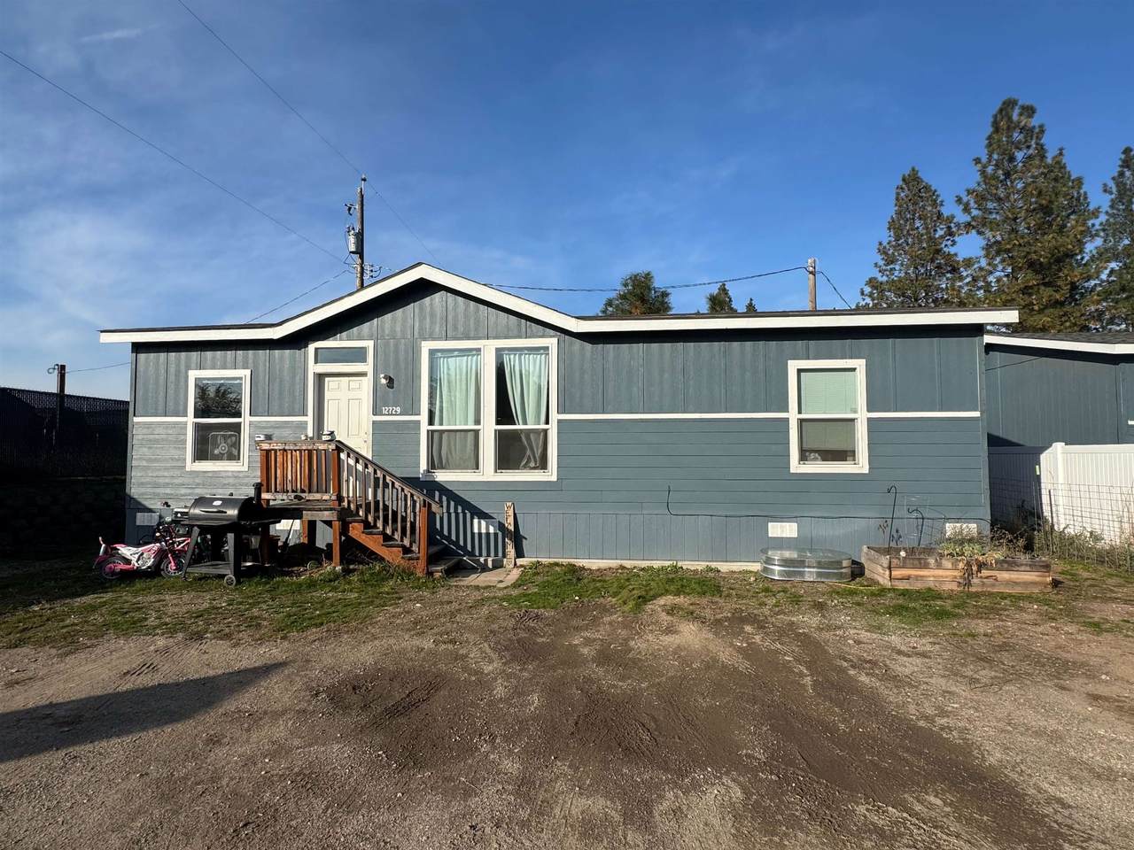 12729 Dakota St - Photo 1