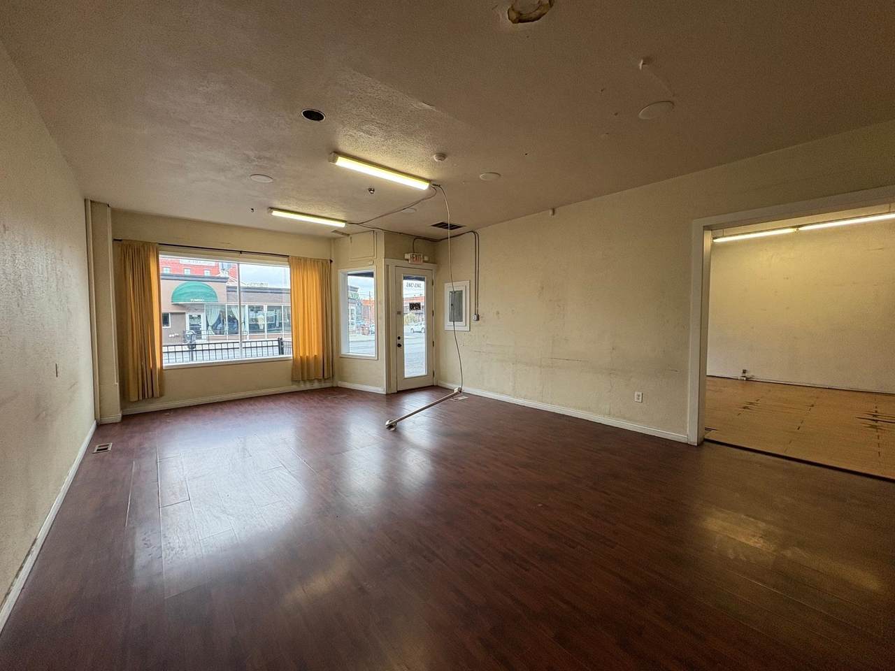 305 2nd Ave - Photo 1