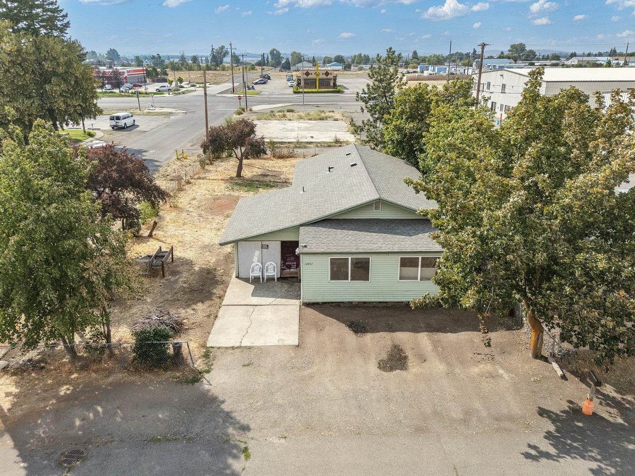 12411 13th Ave - Photo 1