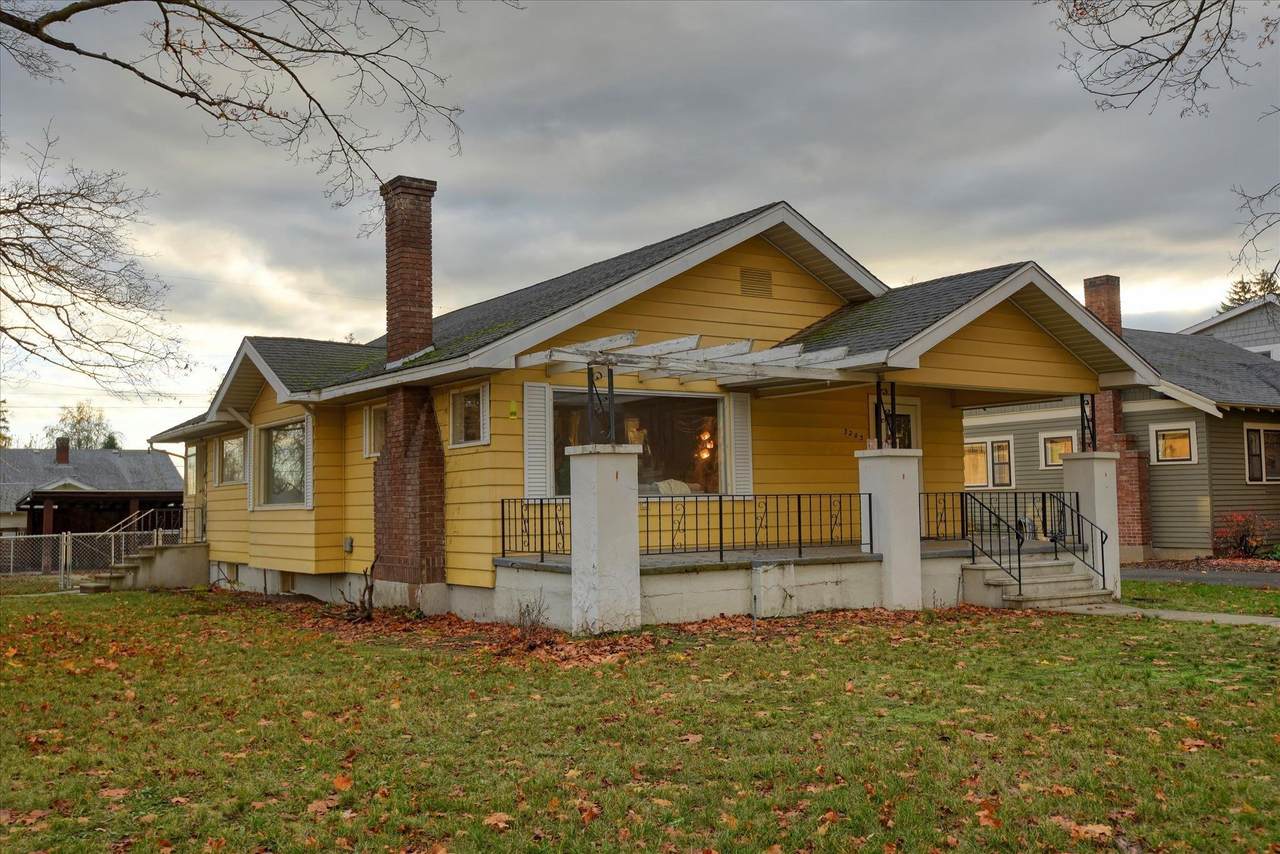 3203 Cora Ave - Photo 1