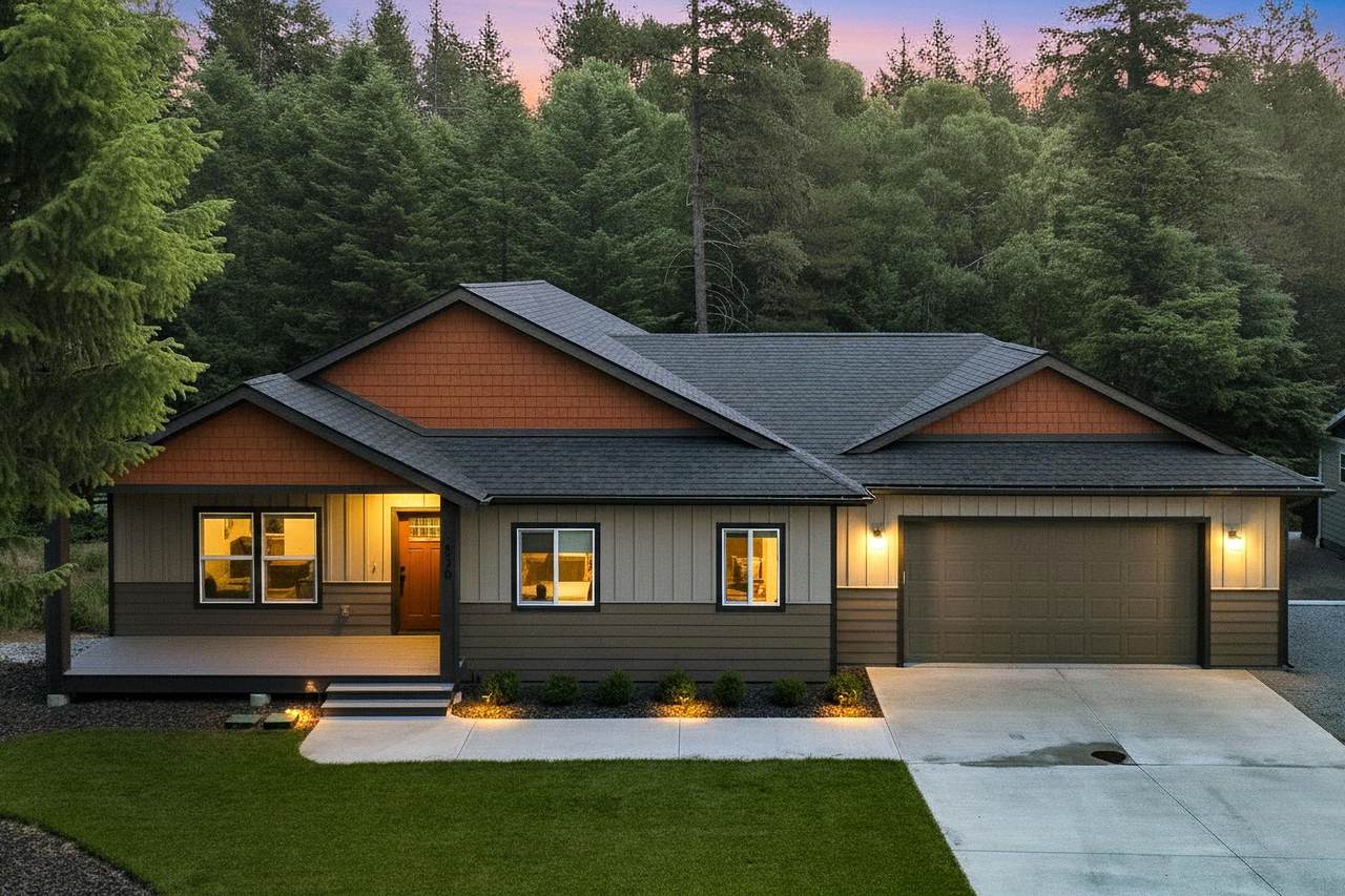 826 Thomas Ln - Photo 1