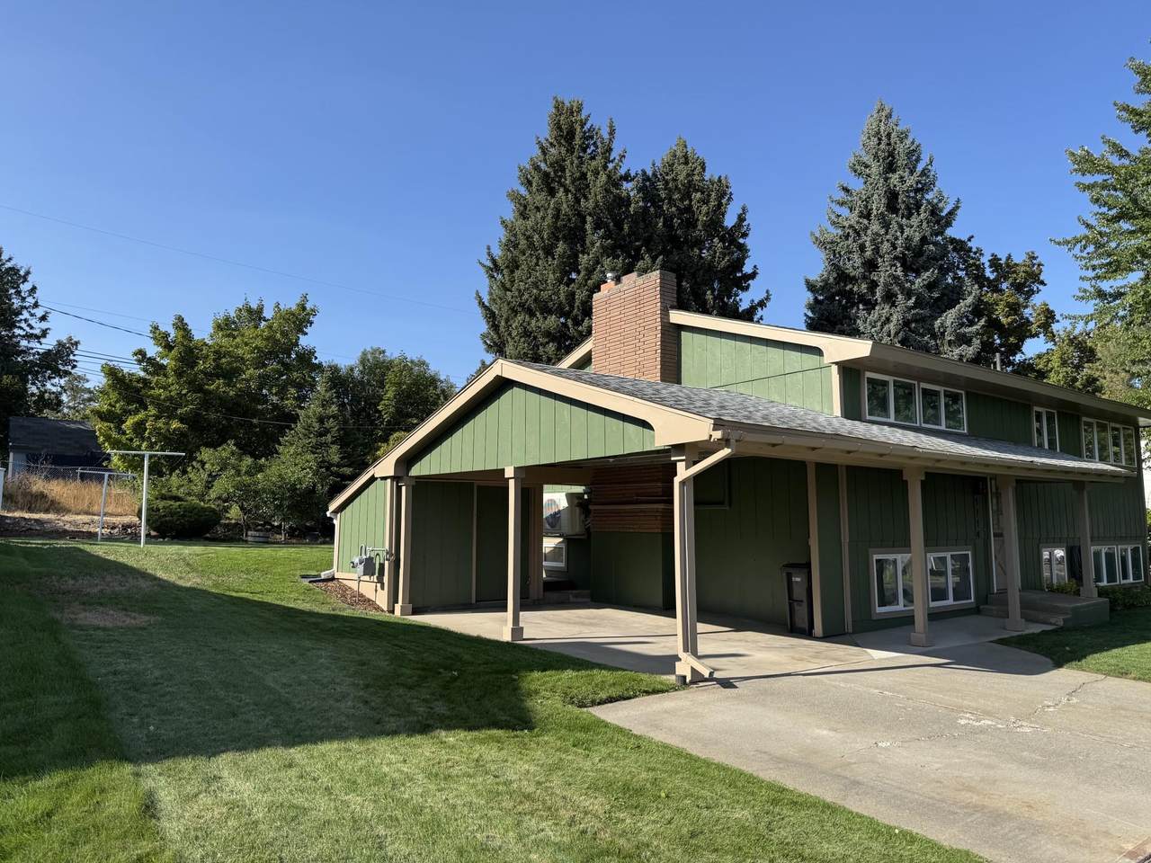 1714 4th St - Photo 1