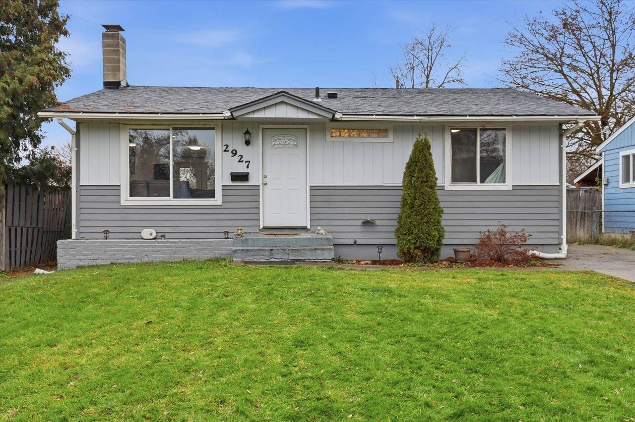 2927 Smith St - Photo 1