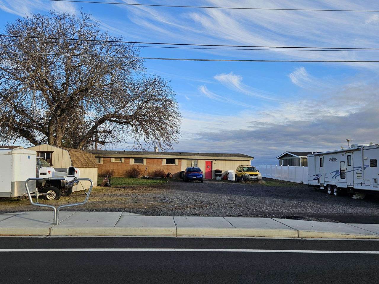 3089 Westshore Dr - Photo 1