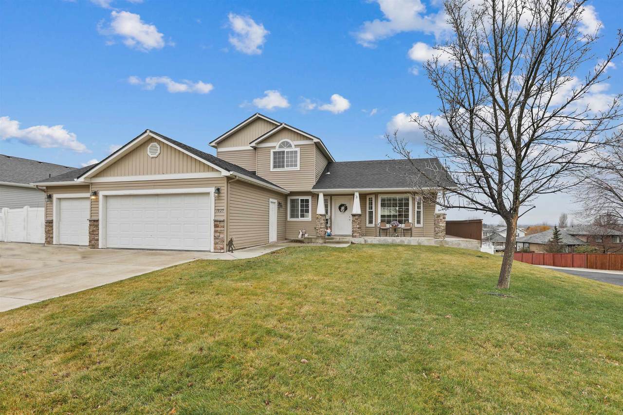 1025 Olson Hill Ct - Photo 1