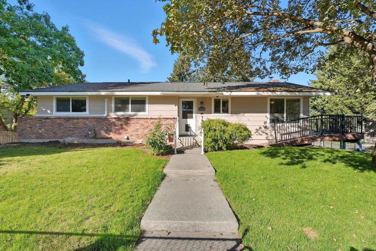 13217 10th Ave - Photo 1