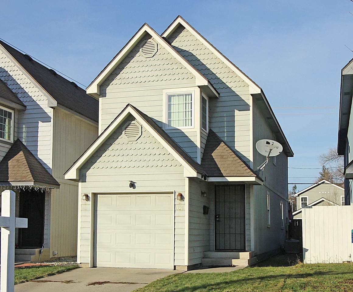 1528 Cleveland Ave - Photo 1