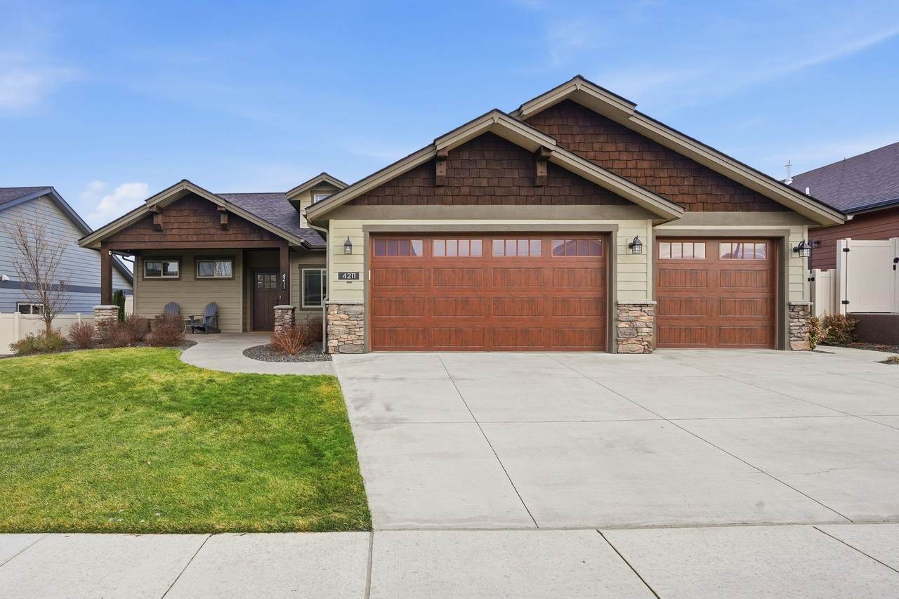 4211 Custer St - Photo 1