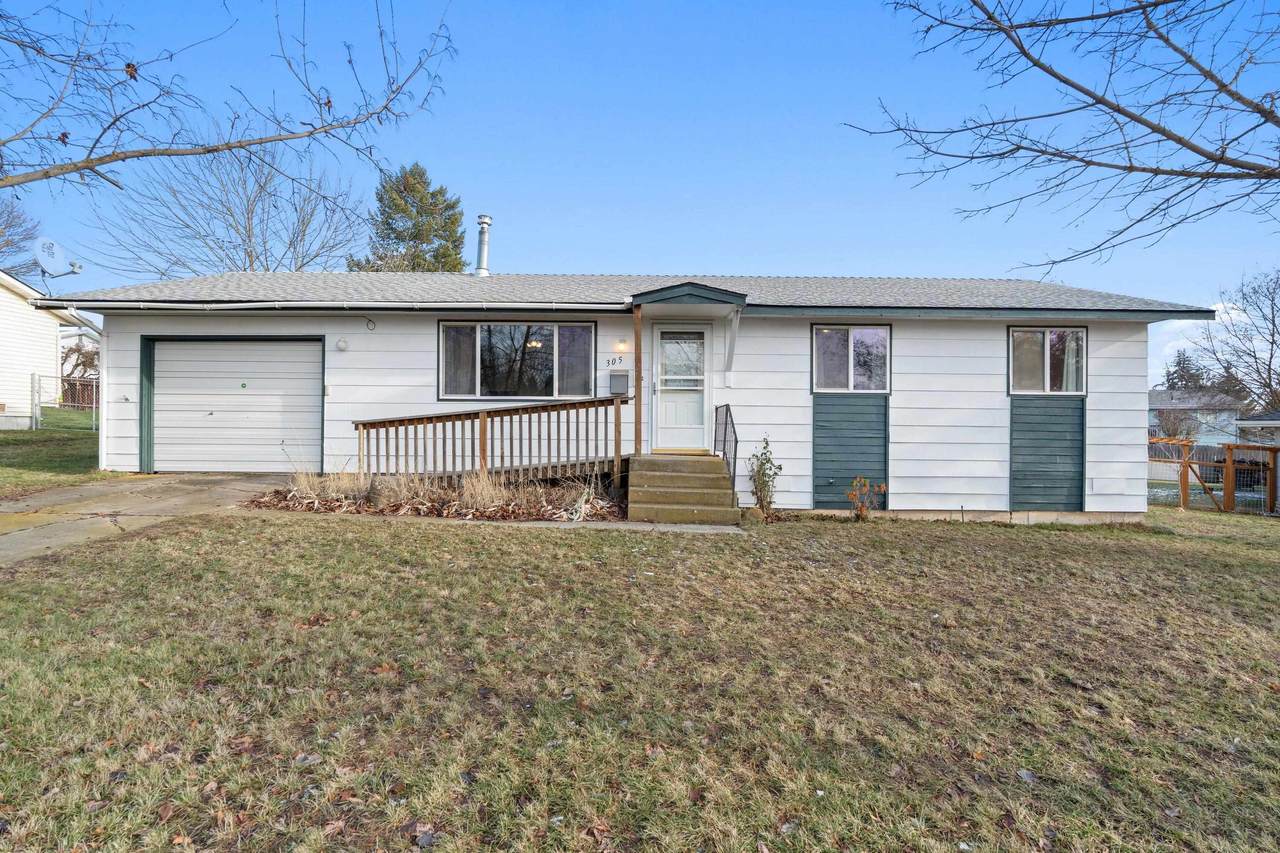 305 Holladay Dr - Photo 1