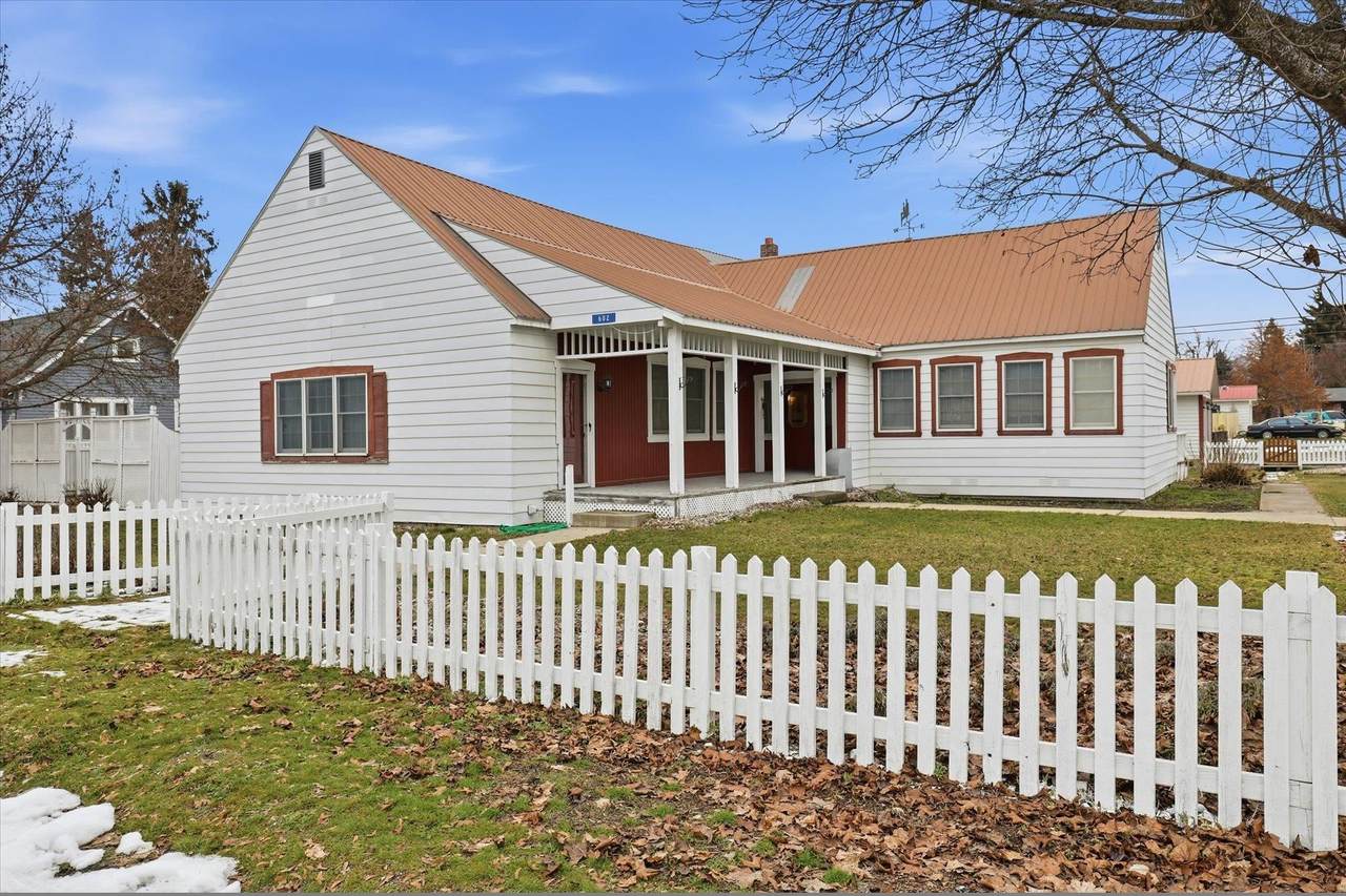 602 King Ave - Photo 1