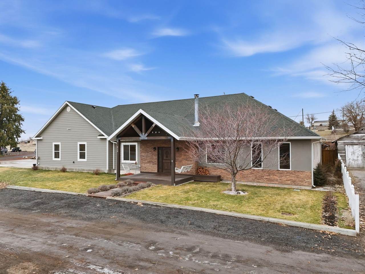 413 Dellah Ave - Photo 1