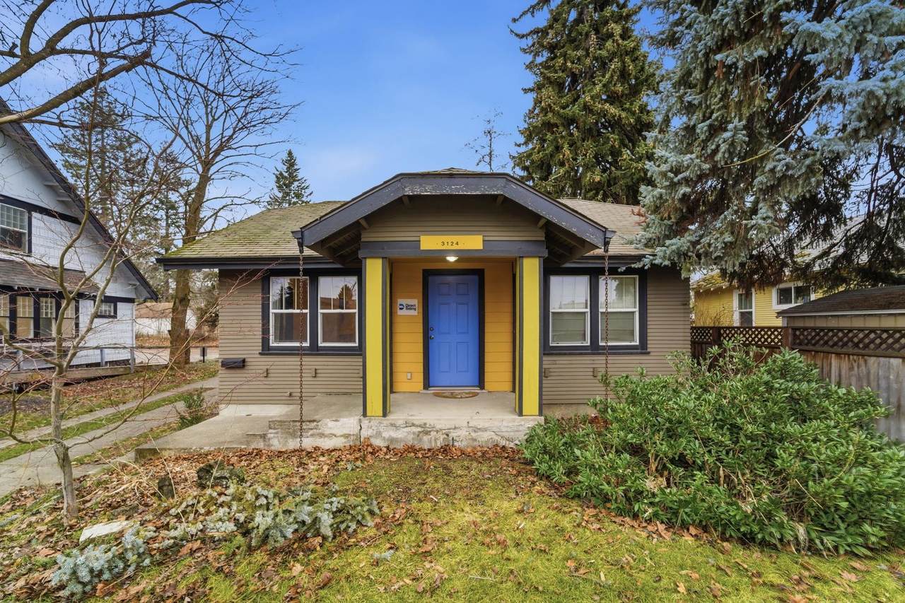 3124 29th Ave - Photo 1