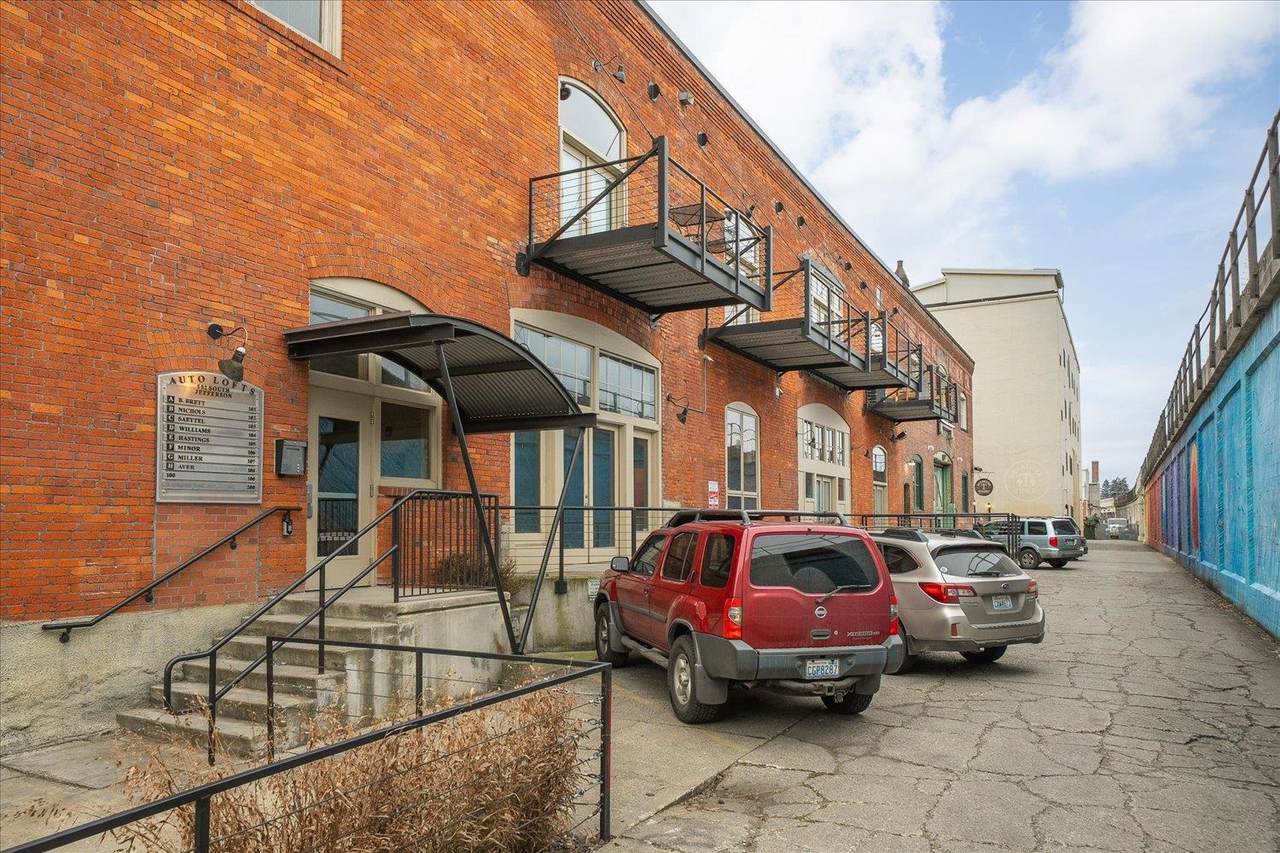 152-C Jefferson St - Photo 1