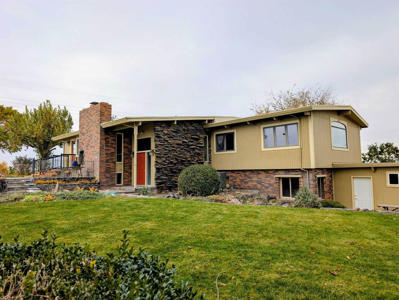 2175 Mcmanamon Rd - Photo 1