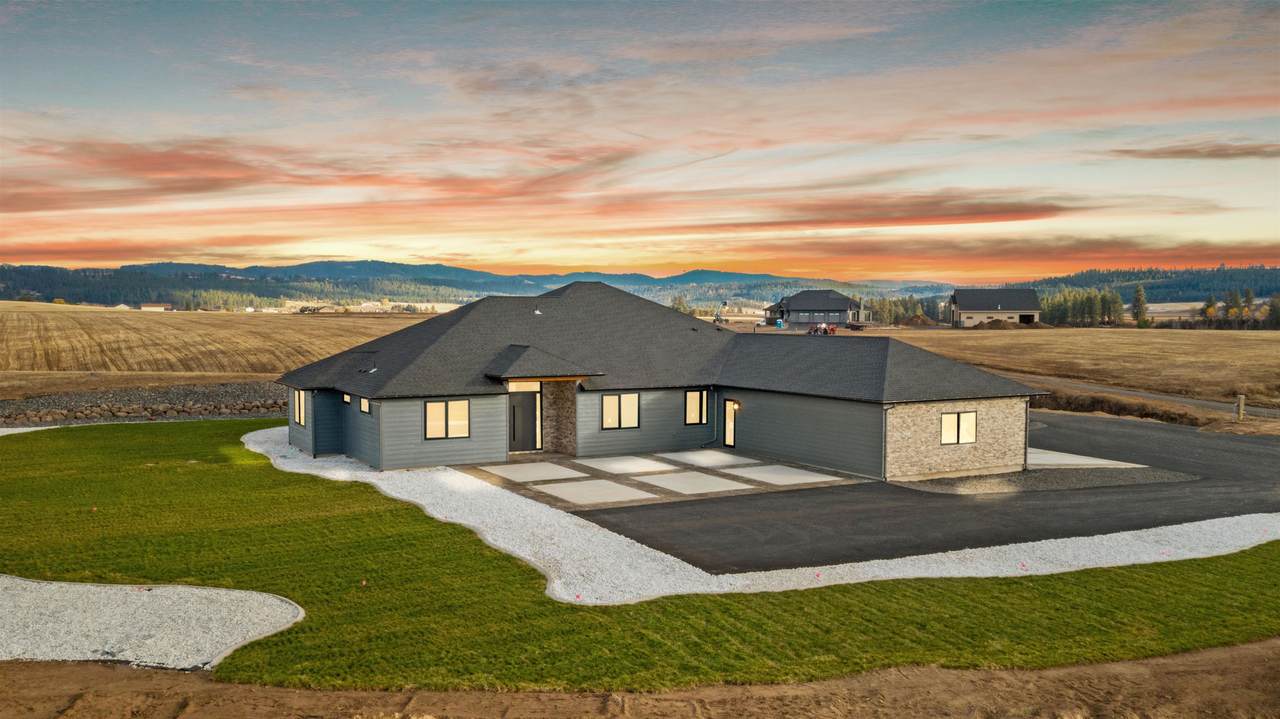 13790 Bruce Rd - Photo 1