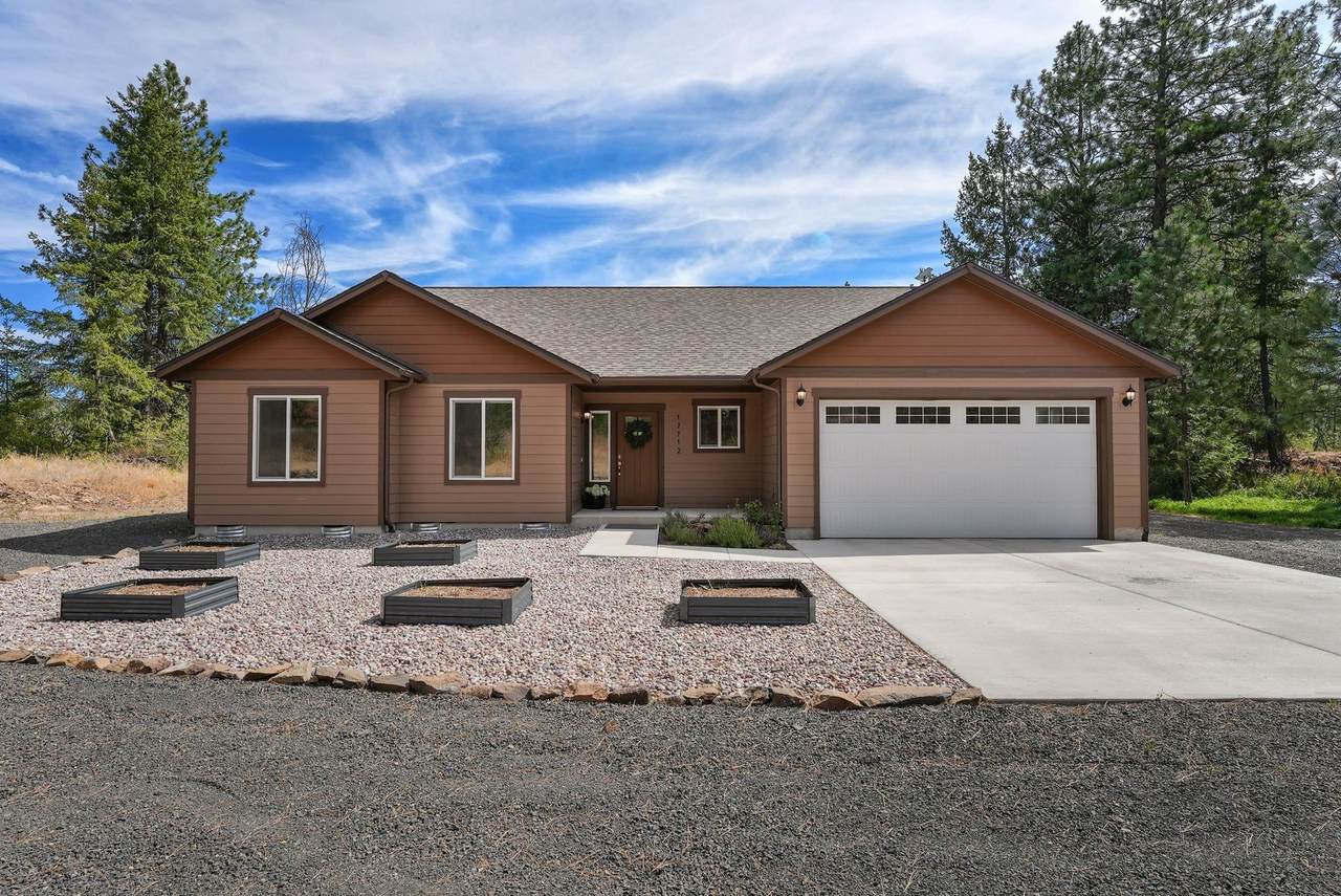 17712 Burnett Rd - Photo 1