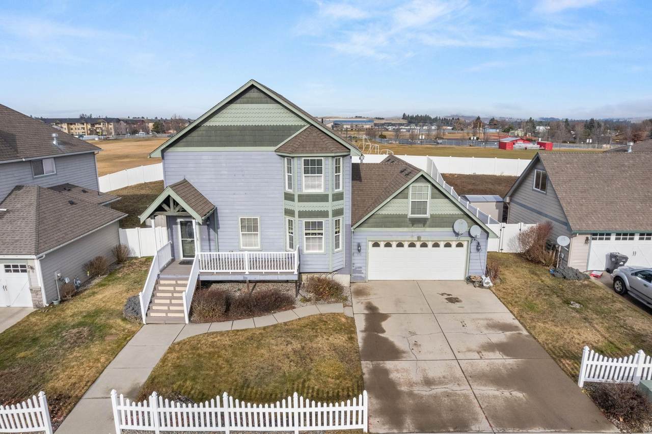 713 Golden Hills Dr - Photo 1