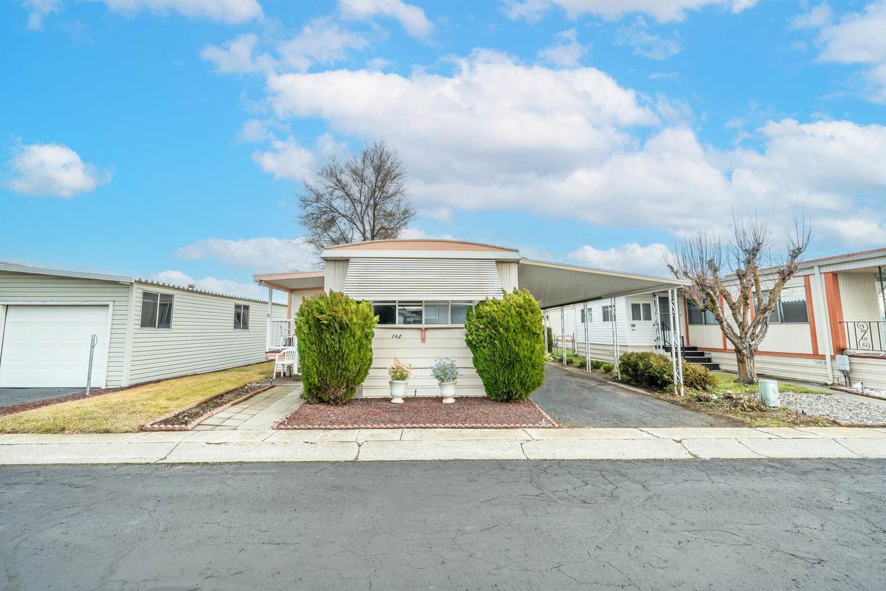 1205-162 Lyons Rd - Photo 1