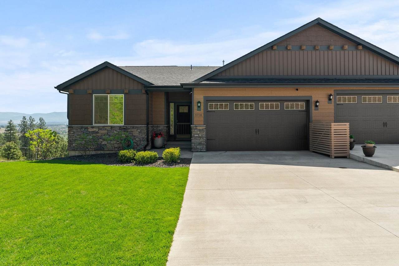 5718 Vista Park Dr - Photo 1