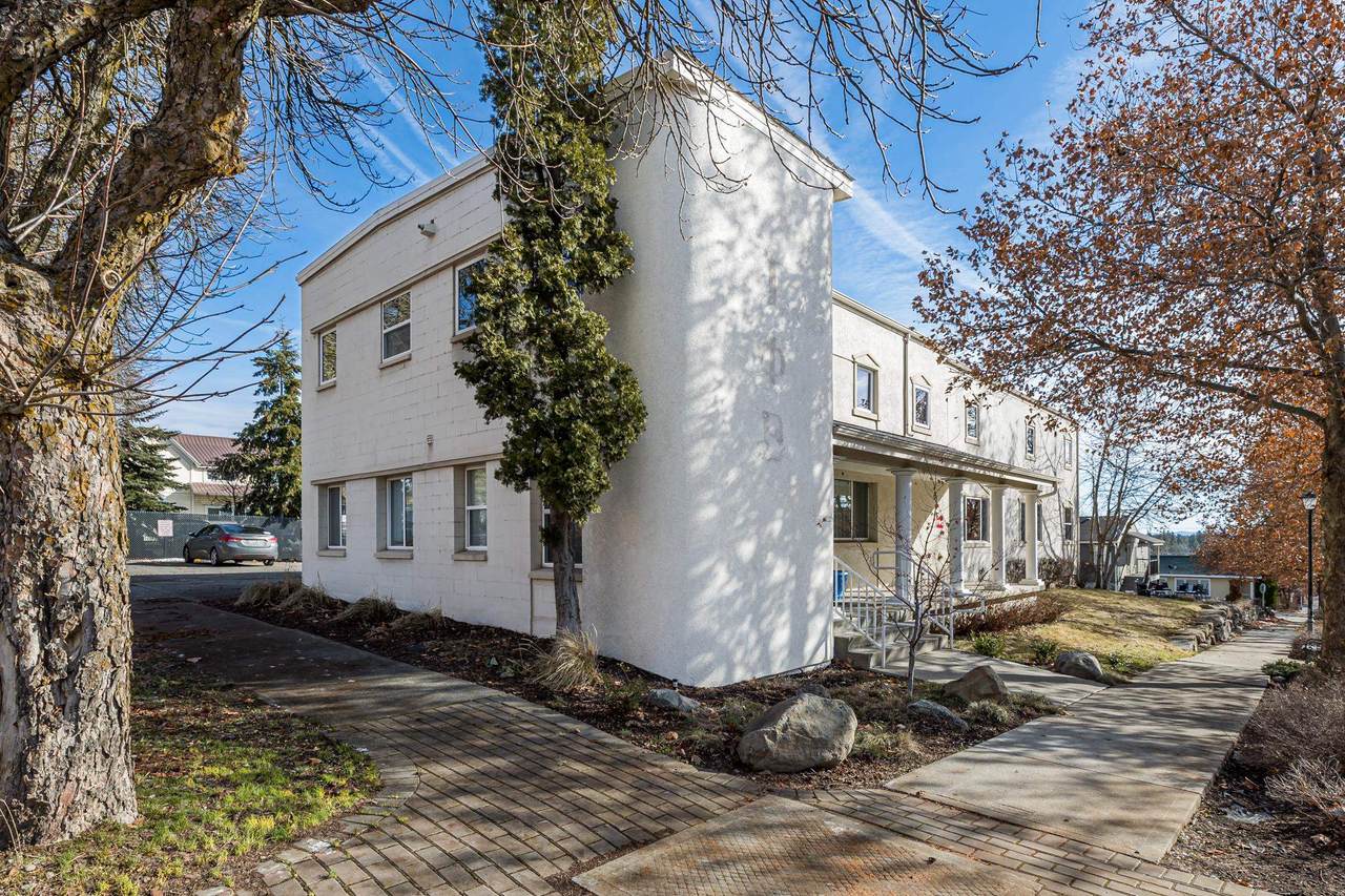 317 College Ave - Photo 1