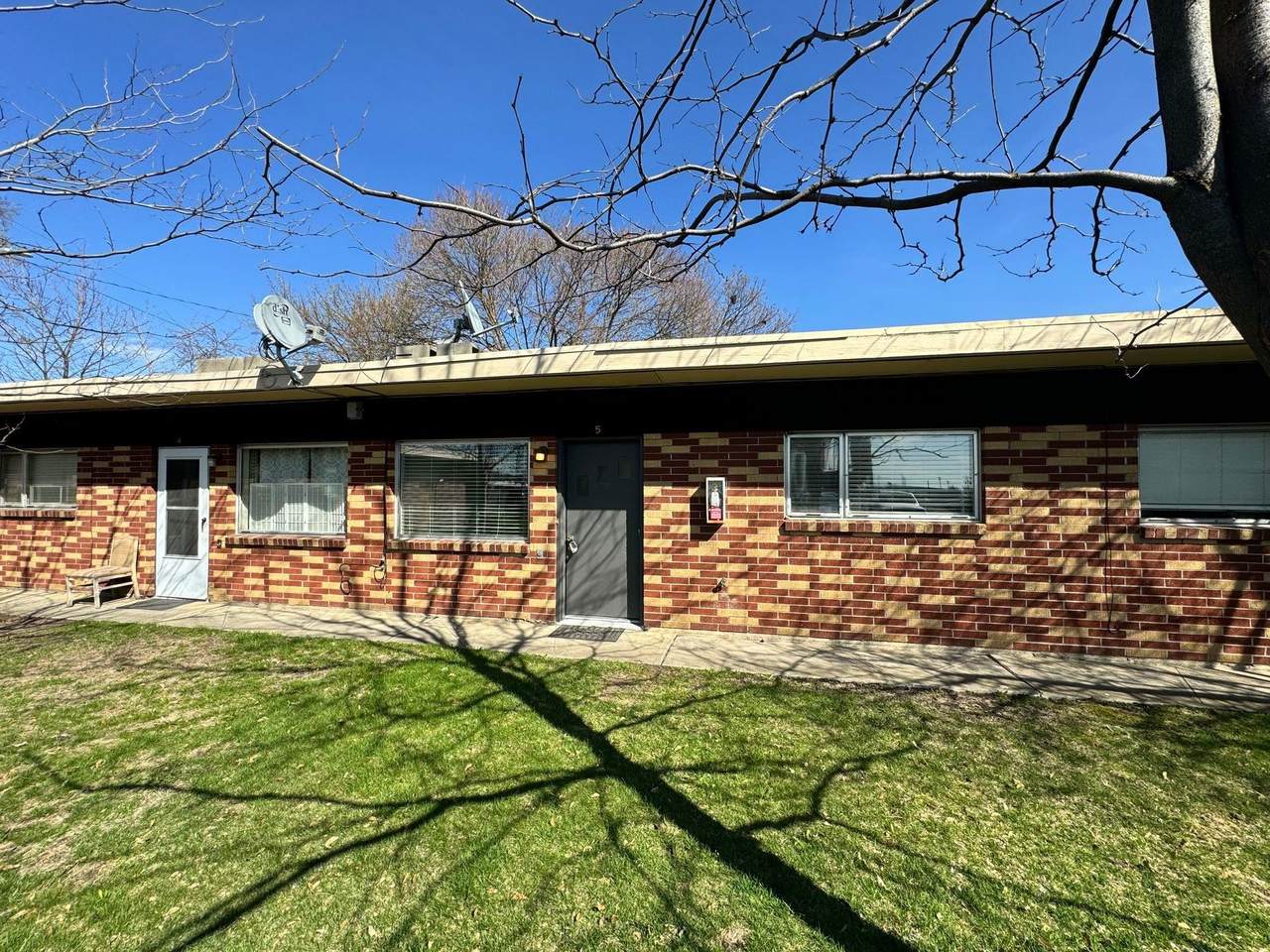 2012 Park Rd - Photo 1