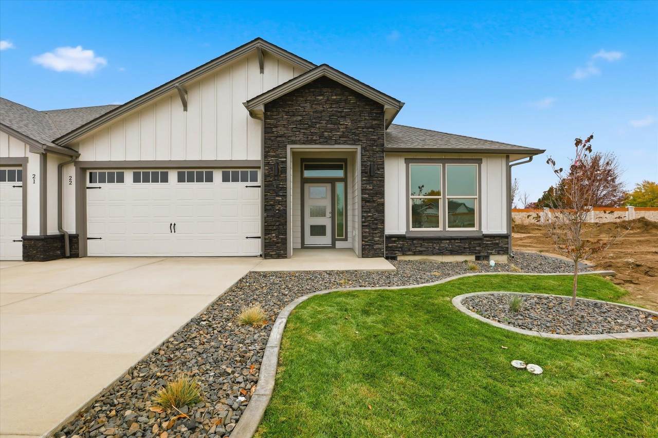 1109 - Unit 22-22 Country Club Dr - Photo 1