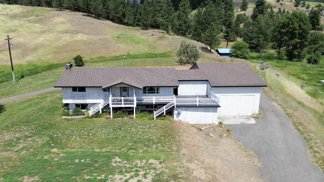 598 395 Hwy - Photo 1