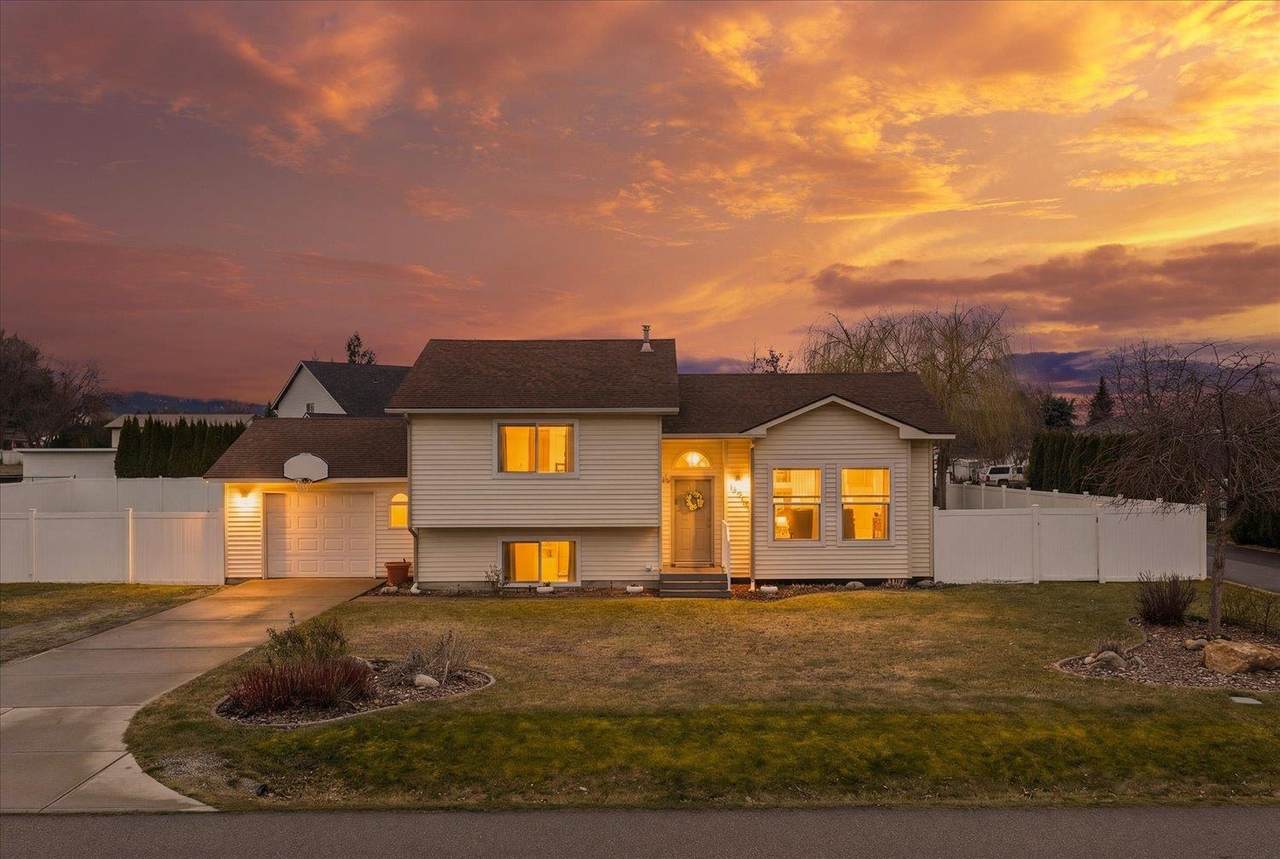 18914 2nd Ave - Photo 1