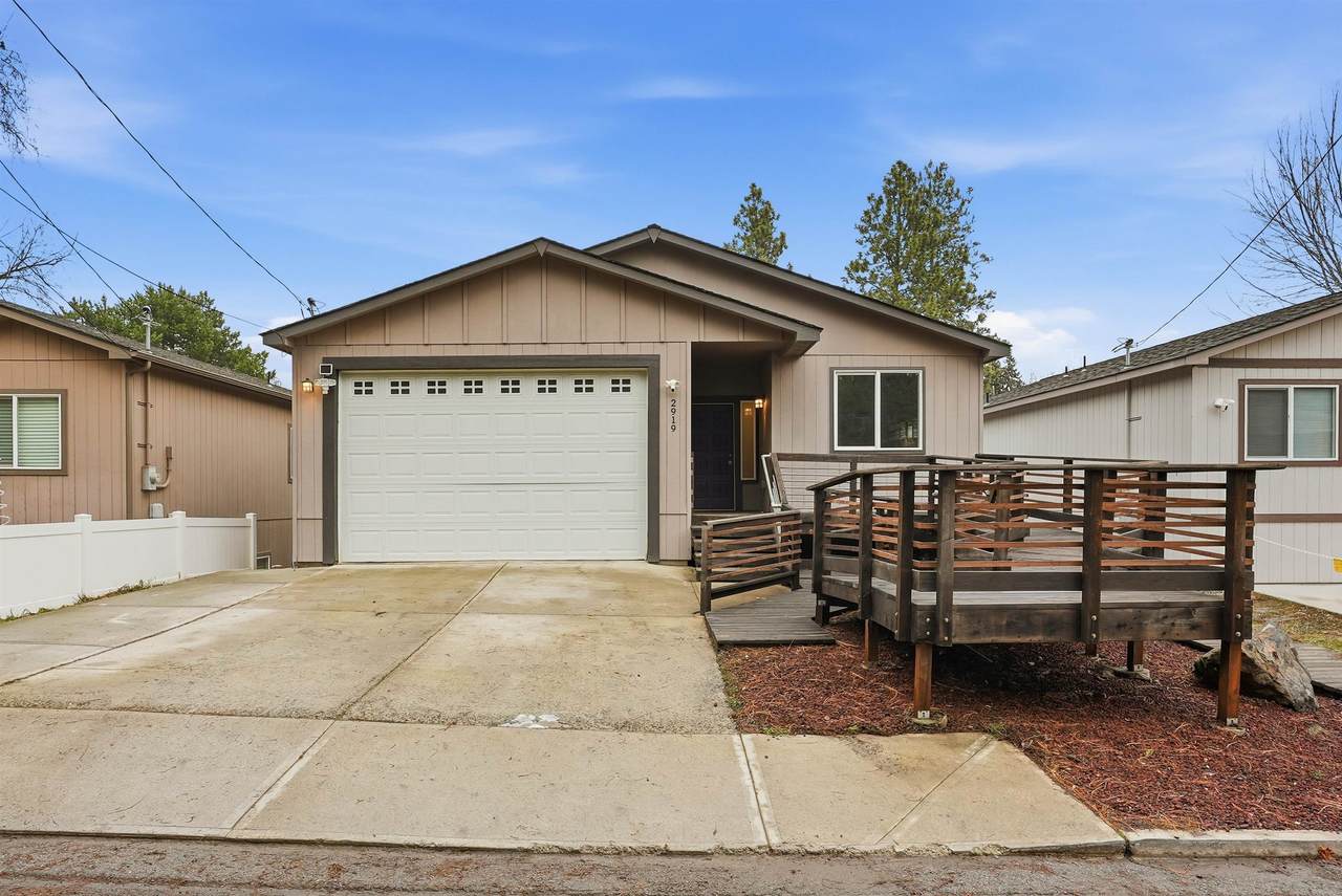 2919 12th Ave - Photo 1