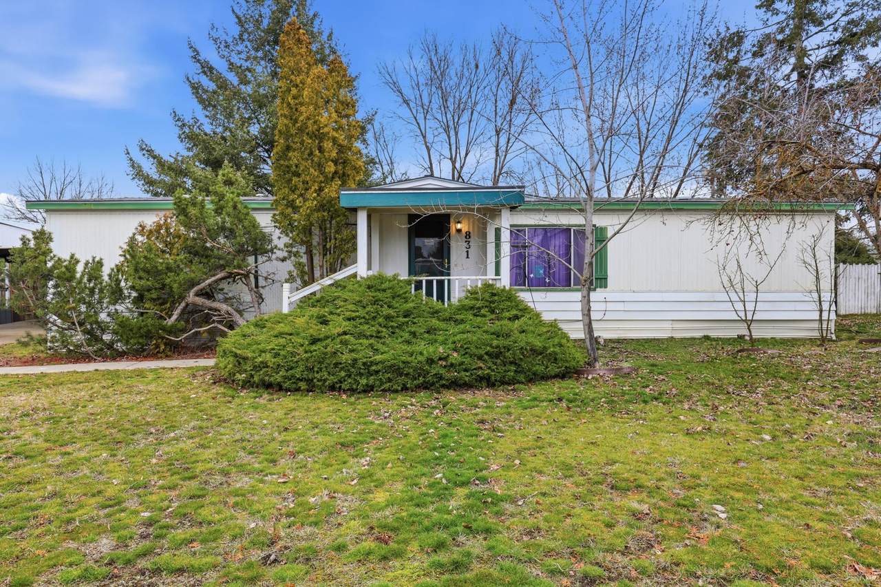 831 Ziegler St - Photo 1