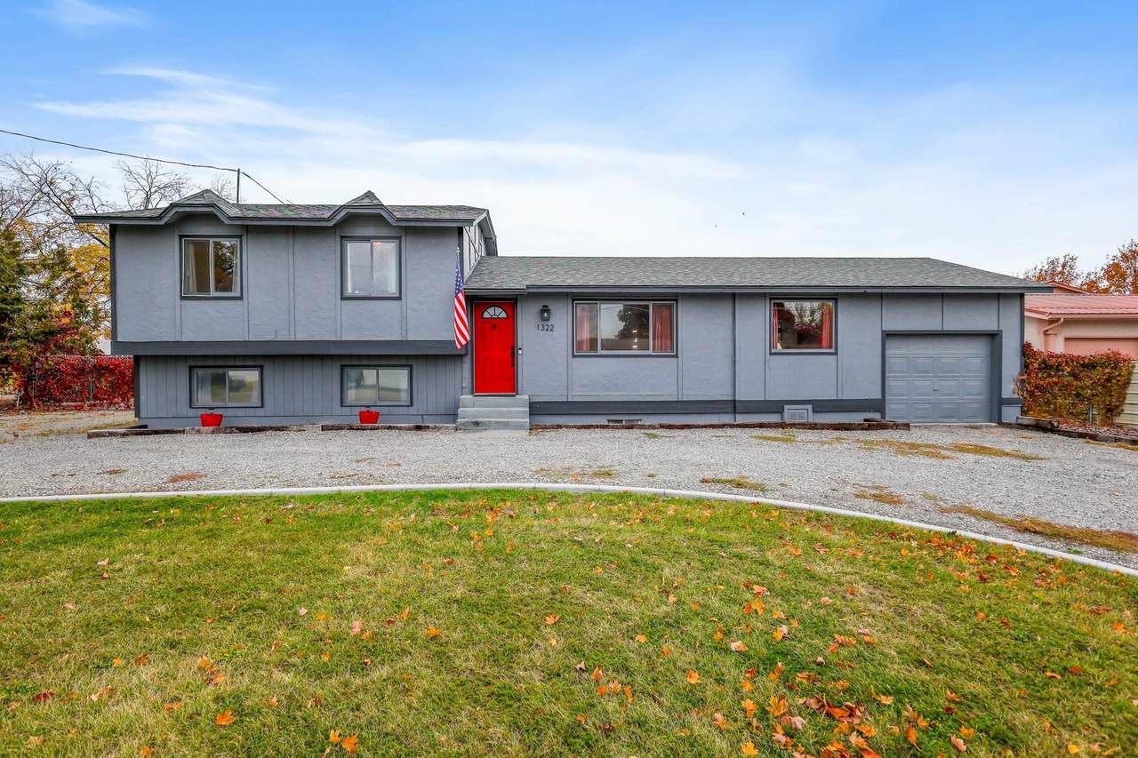 1322 Mamer Rd - Photo 1