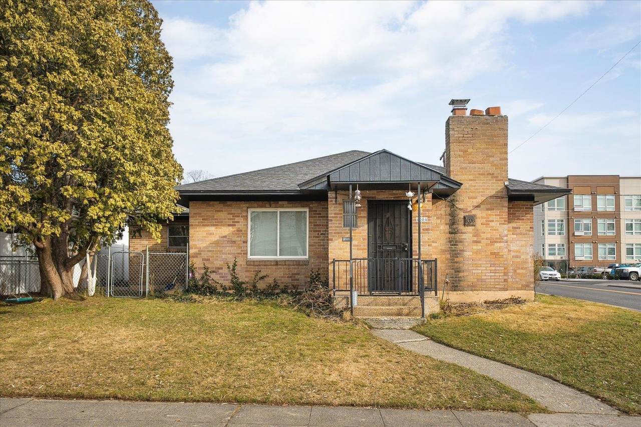 4004 Post St - Photo 1