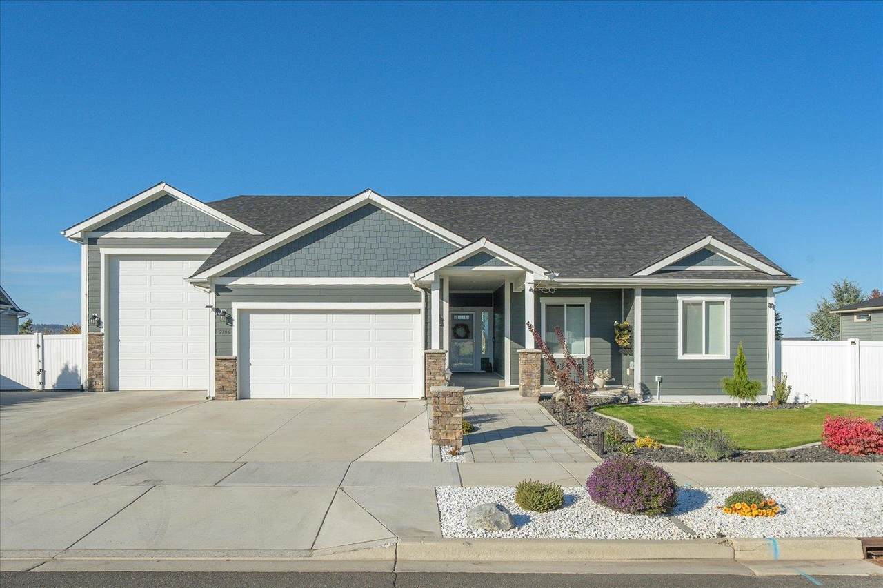 2706 Howesdale Rd - Photo 1