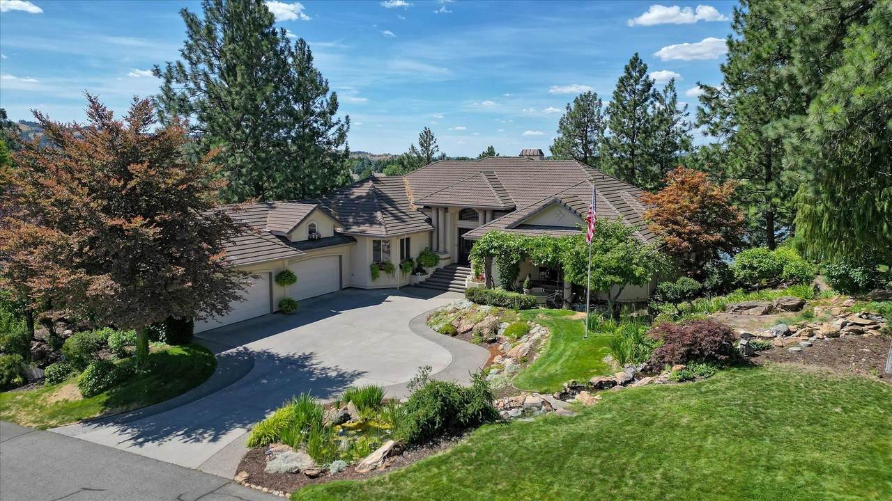511 Dunbarton Oaks Ln - Photo 1