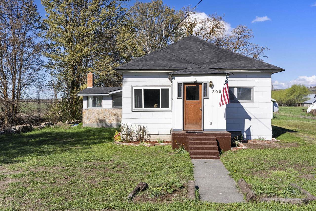 309 H St - Photo 1