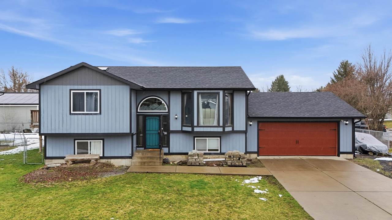 25421 Joseph Ave - Photo 1