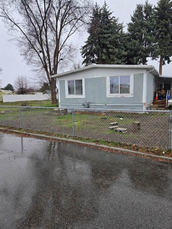 18915 Marietta Ave - Photo 1