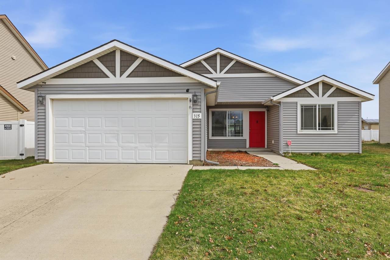 315 Lawson St - Photo 1