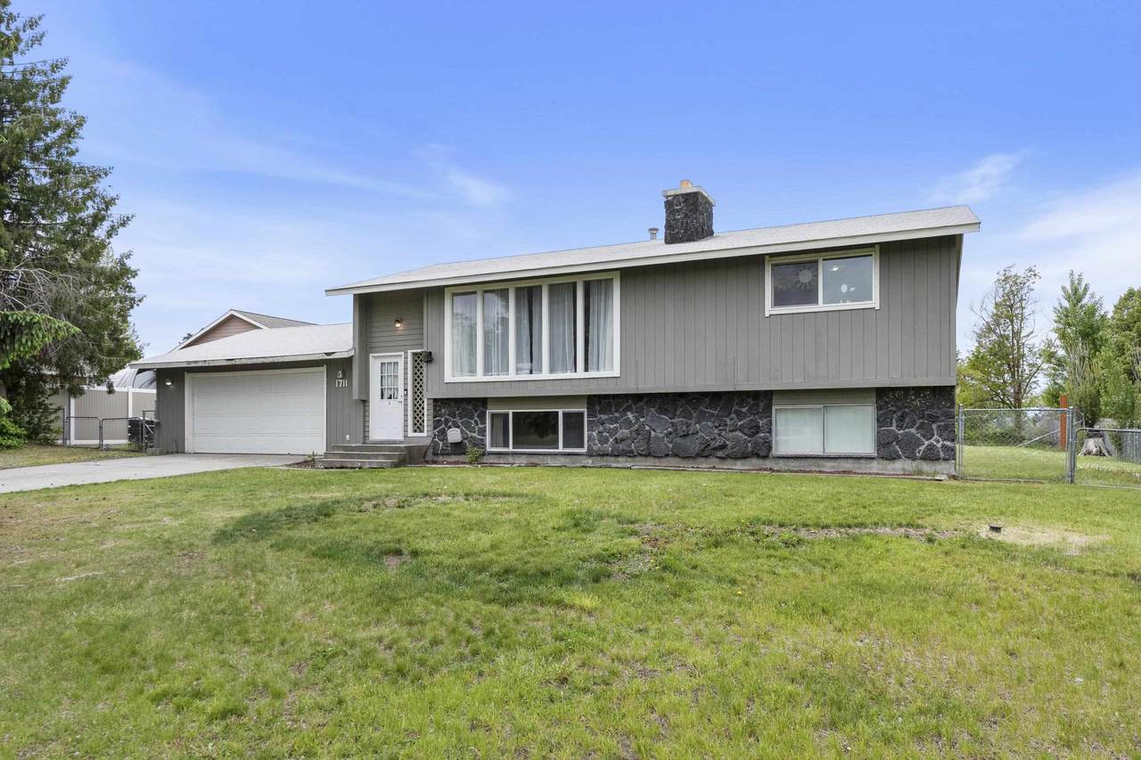 1711 Mckee Rd - Photo 1
