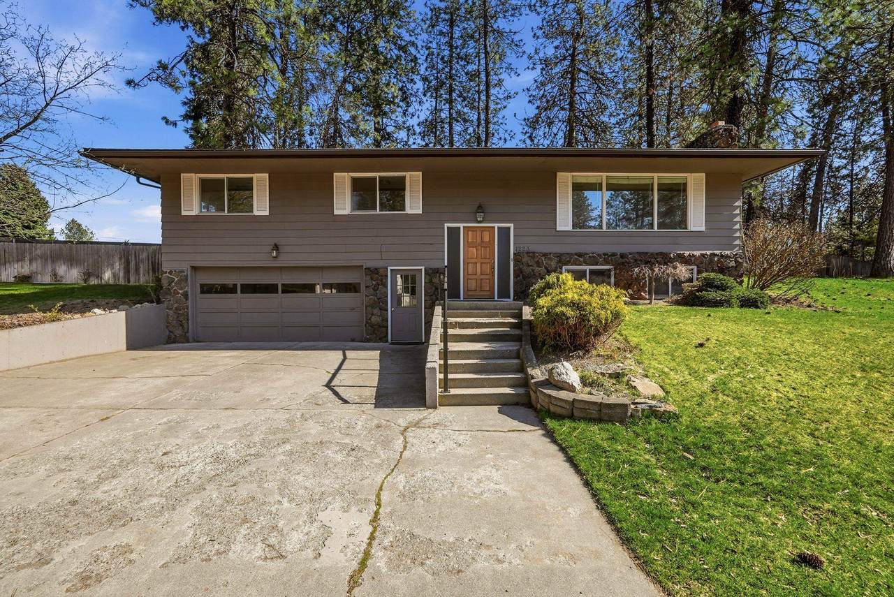 1223 Bellwood Dr - Photo 1