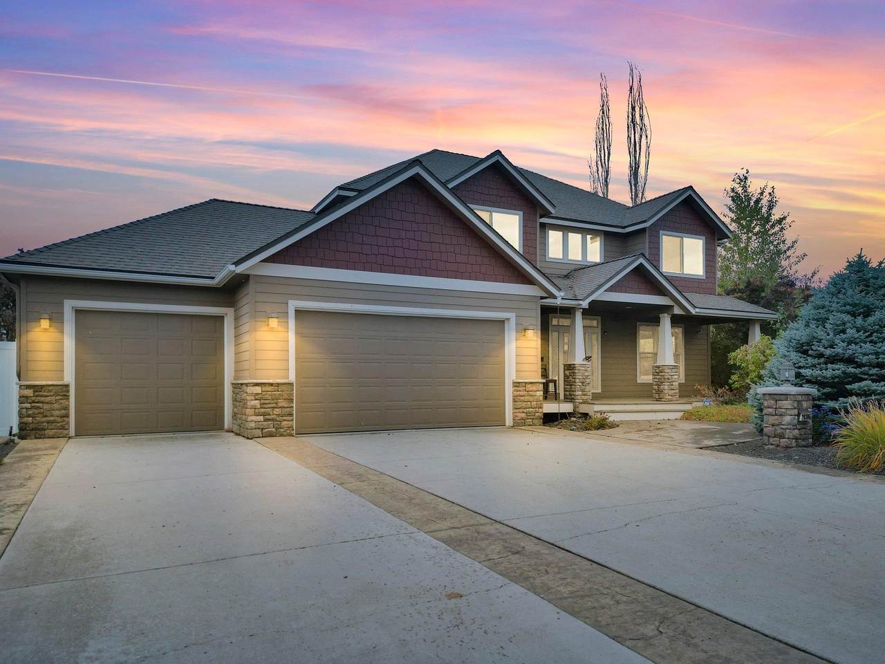 20306 Happy Trails Ln - Photo 1