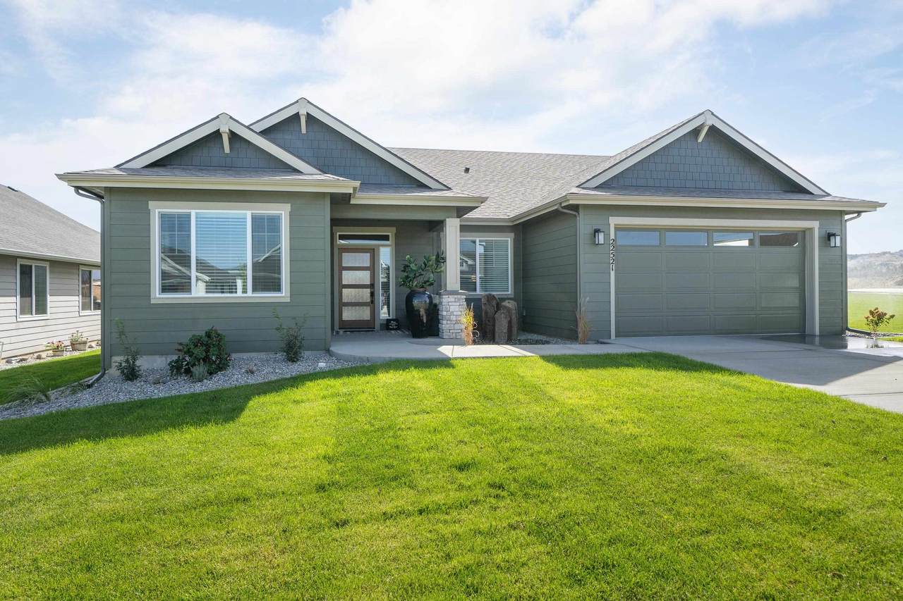 22521 Penrose Ln - Photo 1