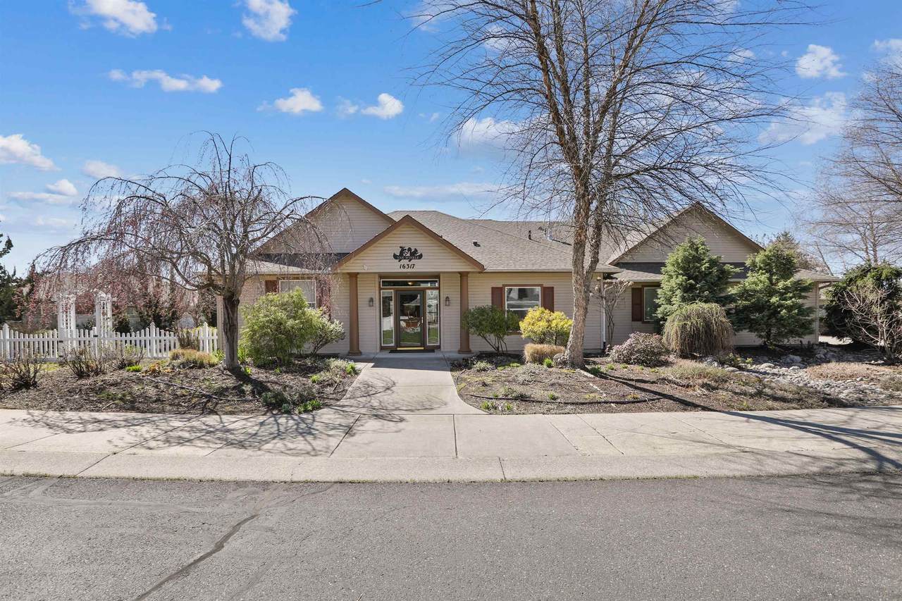 16317 Mckinnon Ln - Photo 1