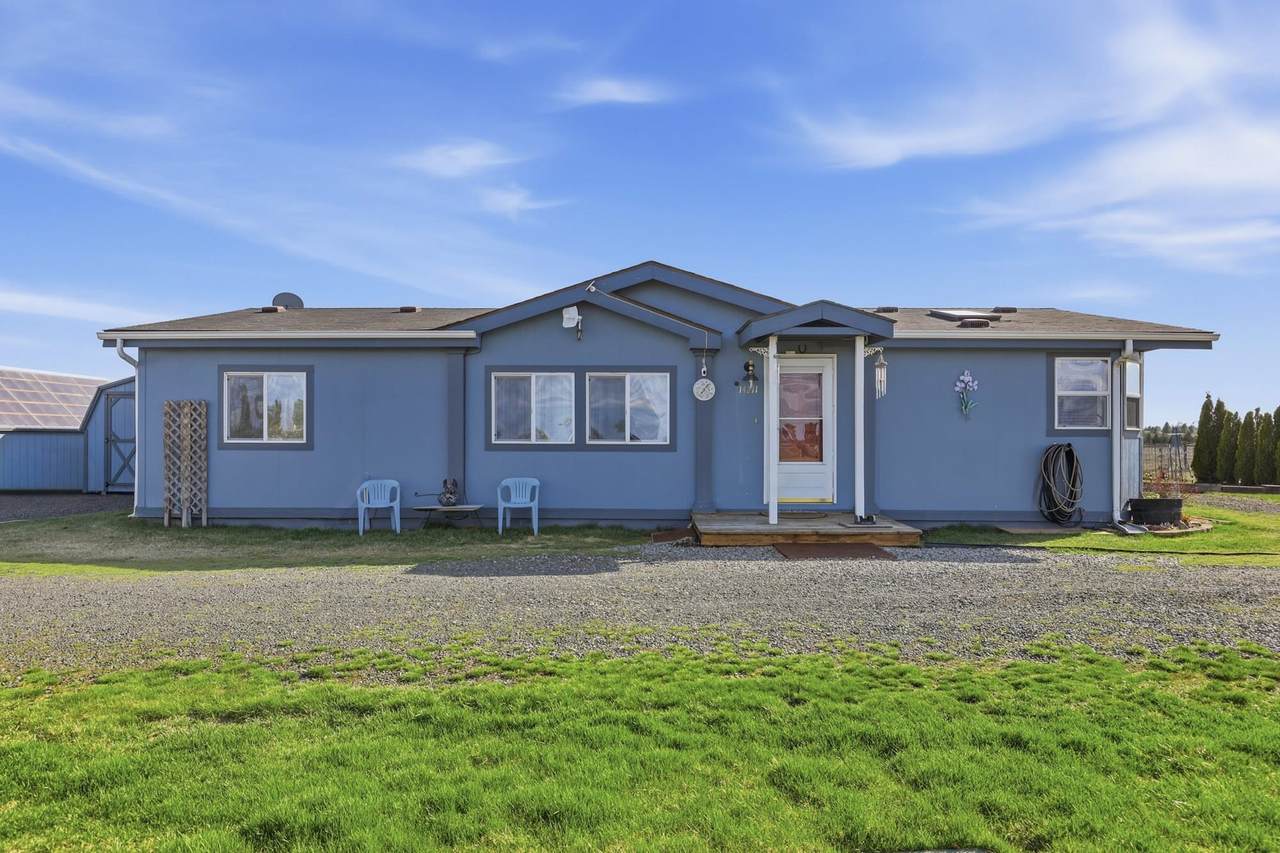 14211 W Mirage Ln - Photo 1