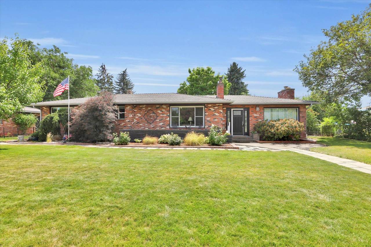14720 14TH Ave - Photo 1