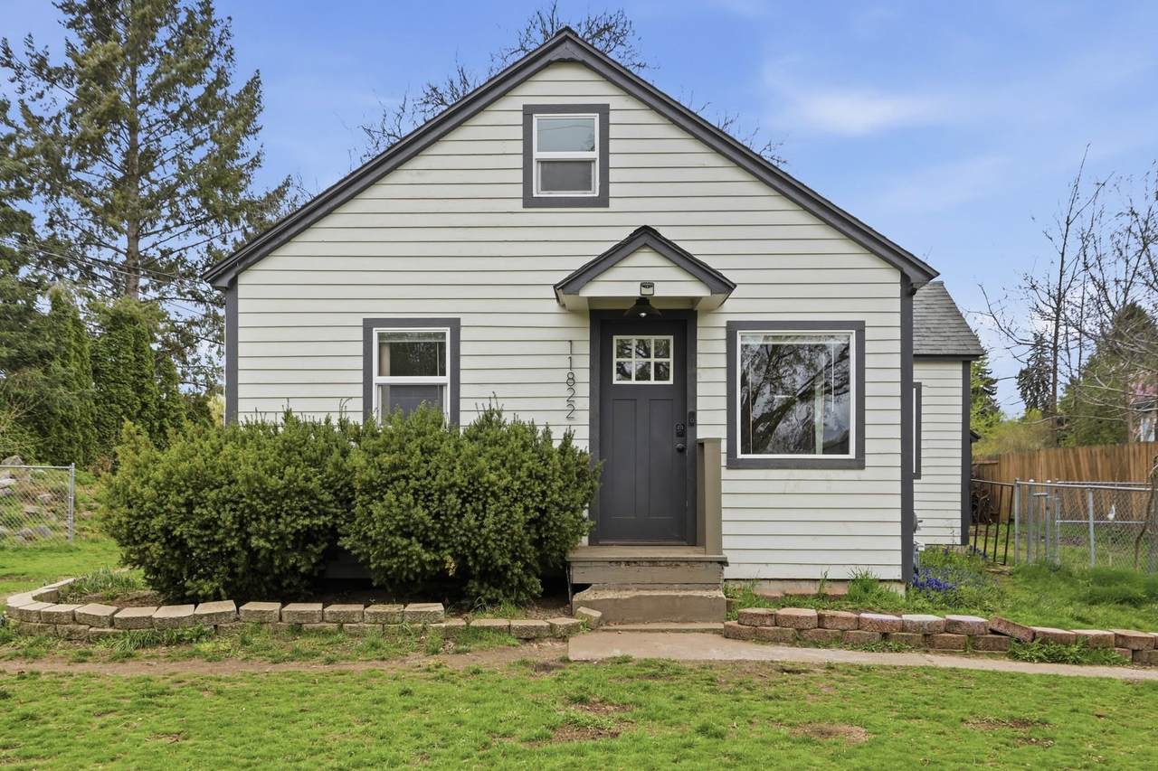 11822 6TH Ave - Photo 1