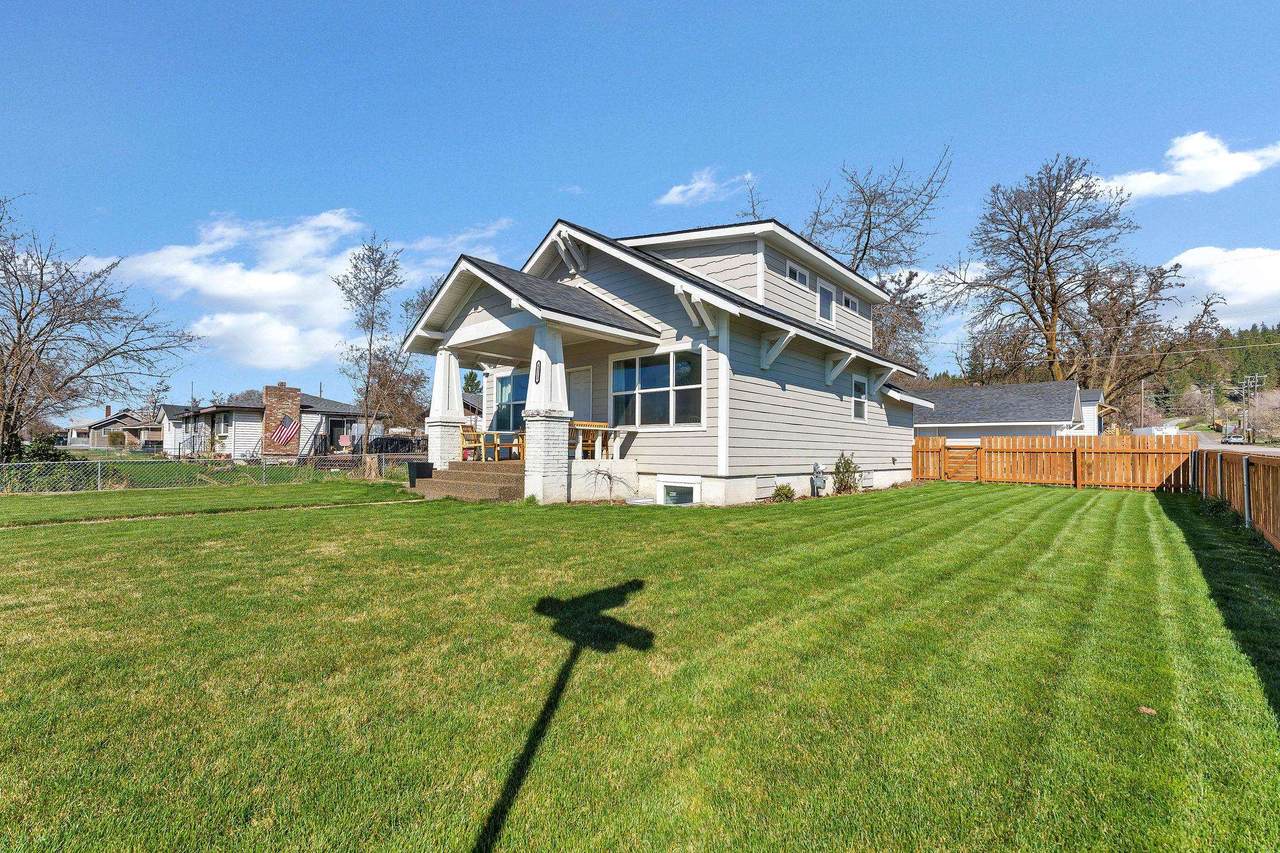 4323 Cleveland Ave - Photo 1