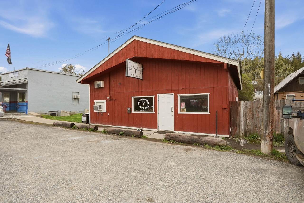 3075 3rd Ave - Photo 1