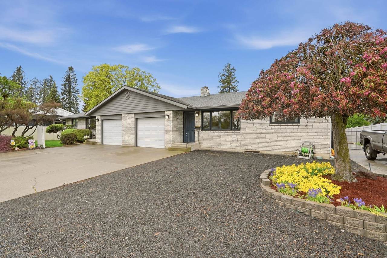 3220 Francis Ave - Photo 1